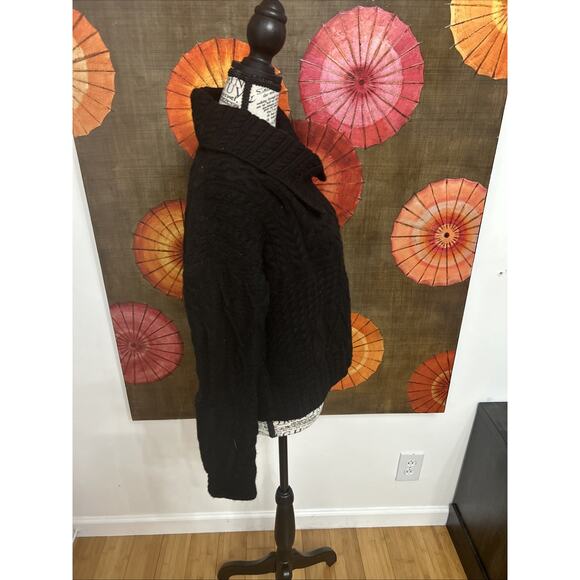 Carraig Donn 100% Merino Wool Chunky Cable Knit Cozycore CabinCore Ireland Sz M - Picture 3 of 9